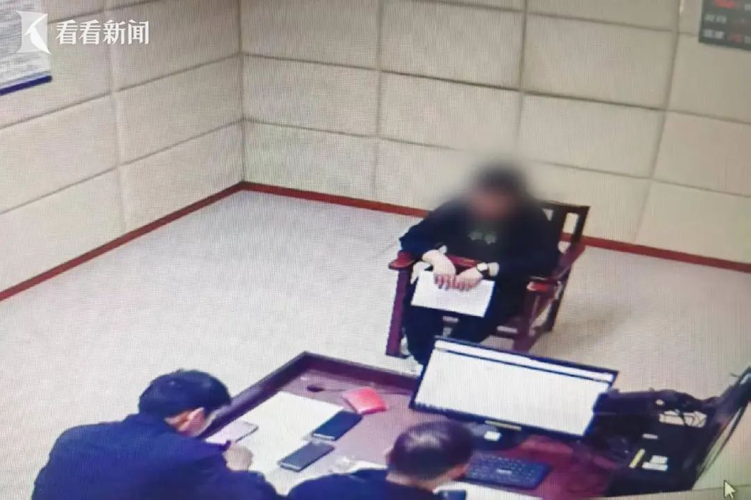 上海一男程序员被刑拘!为了打赏主播,差点把公司搬空了 网友:有这钱什么样没有?(图4)