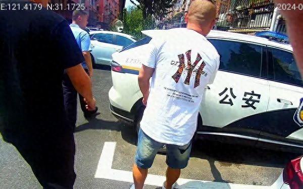 上海警方：一男子被拘！为了报复前女友，他居然多次拨打“110”(图1)