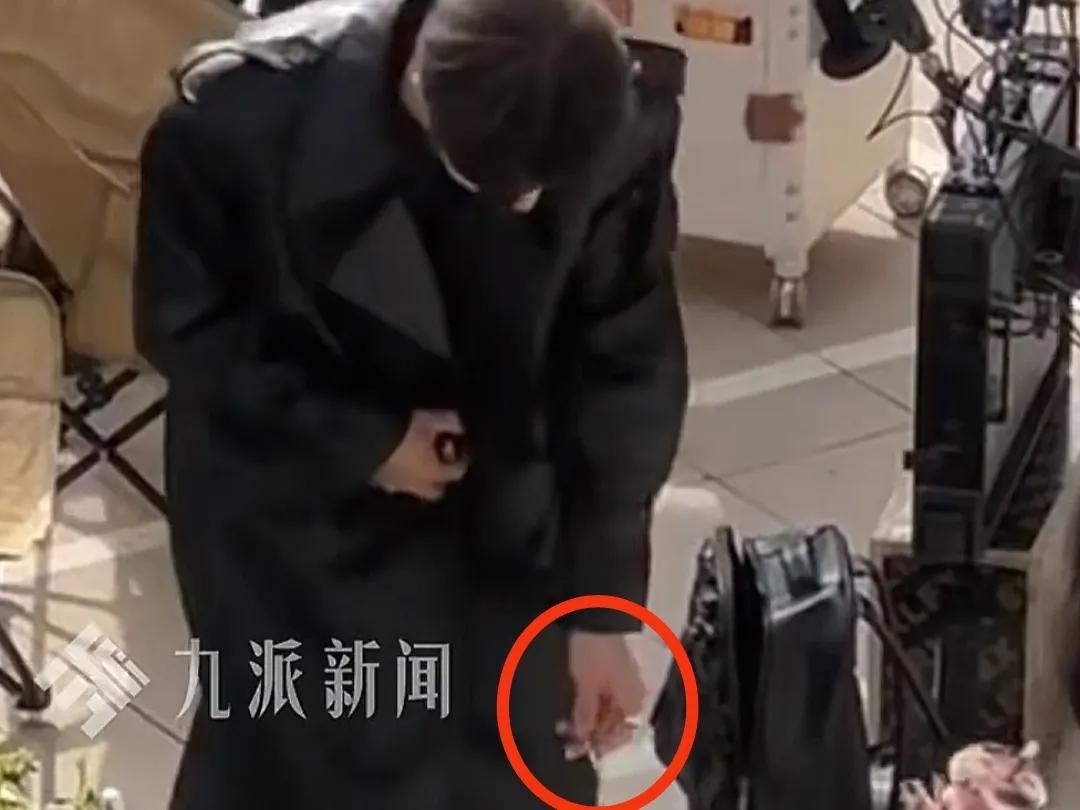 被曝随地扔烟头!“短剧一哥”道歉,“错了就是错了,不好的习惯统统改掉”(图2)
